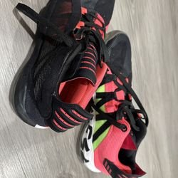 Adidas Dame 6