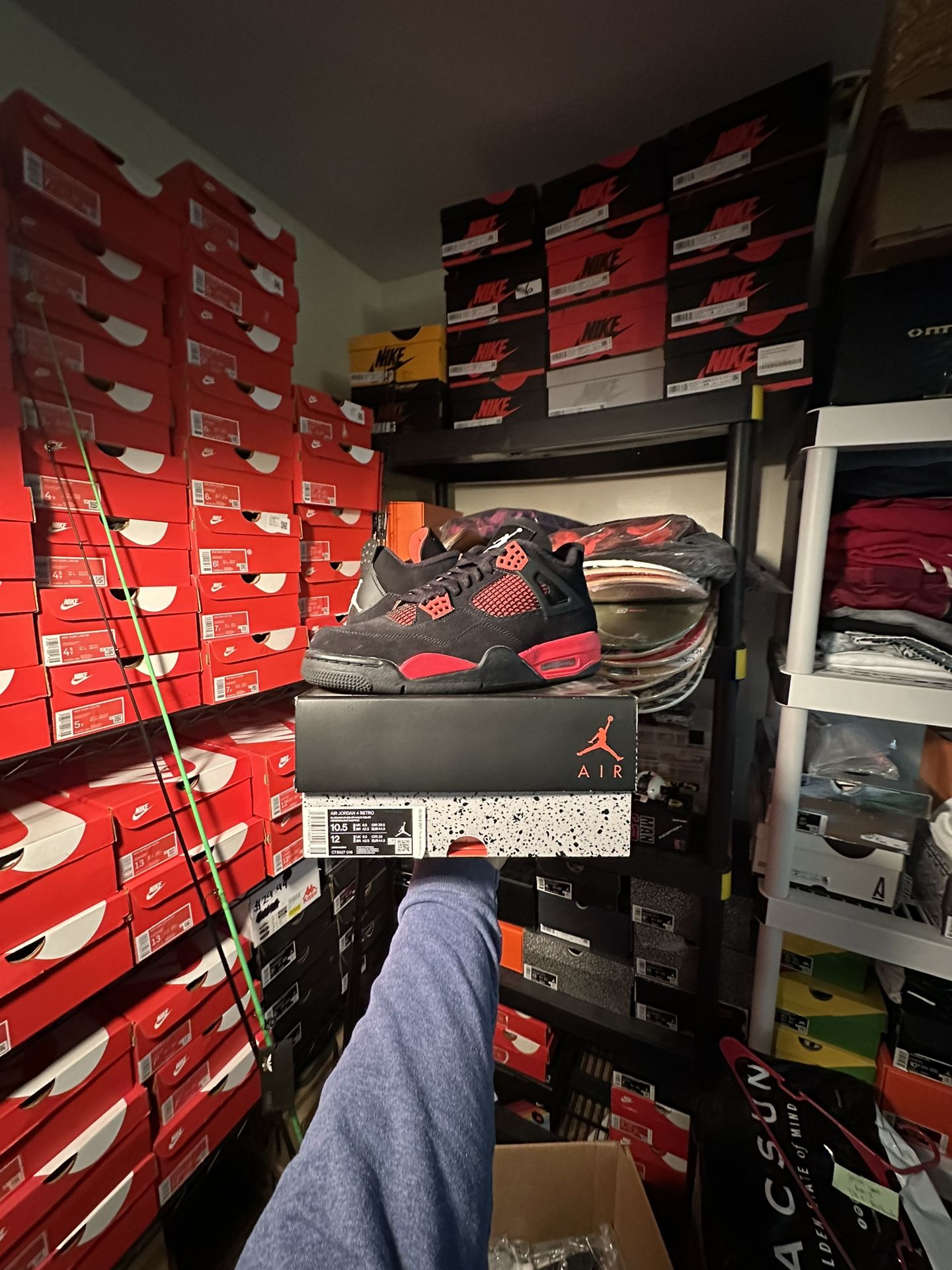 Jordan Retro 4 “Red Thunder” Brand New! Size: 10.5