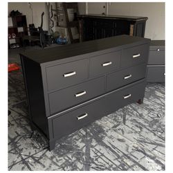 Dresser Set (Ask For Price!)