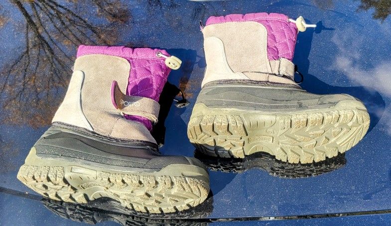 Kids size 13-1 Leather upper SNOW BOOTS - Holmdel NJ 