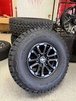 17” 2026 Ford Raptor wheels & tires (6x135)