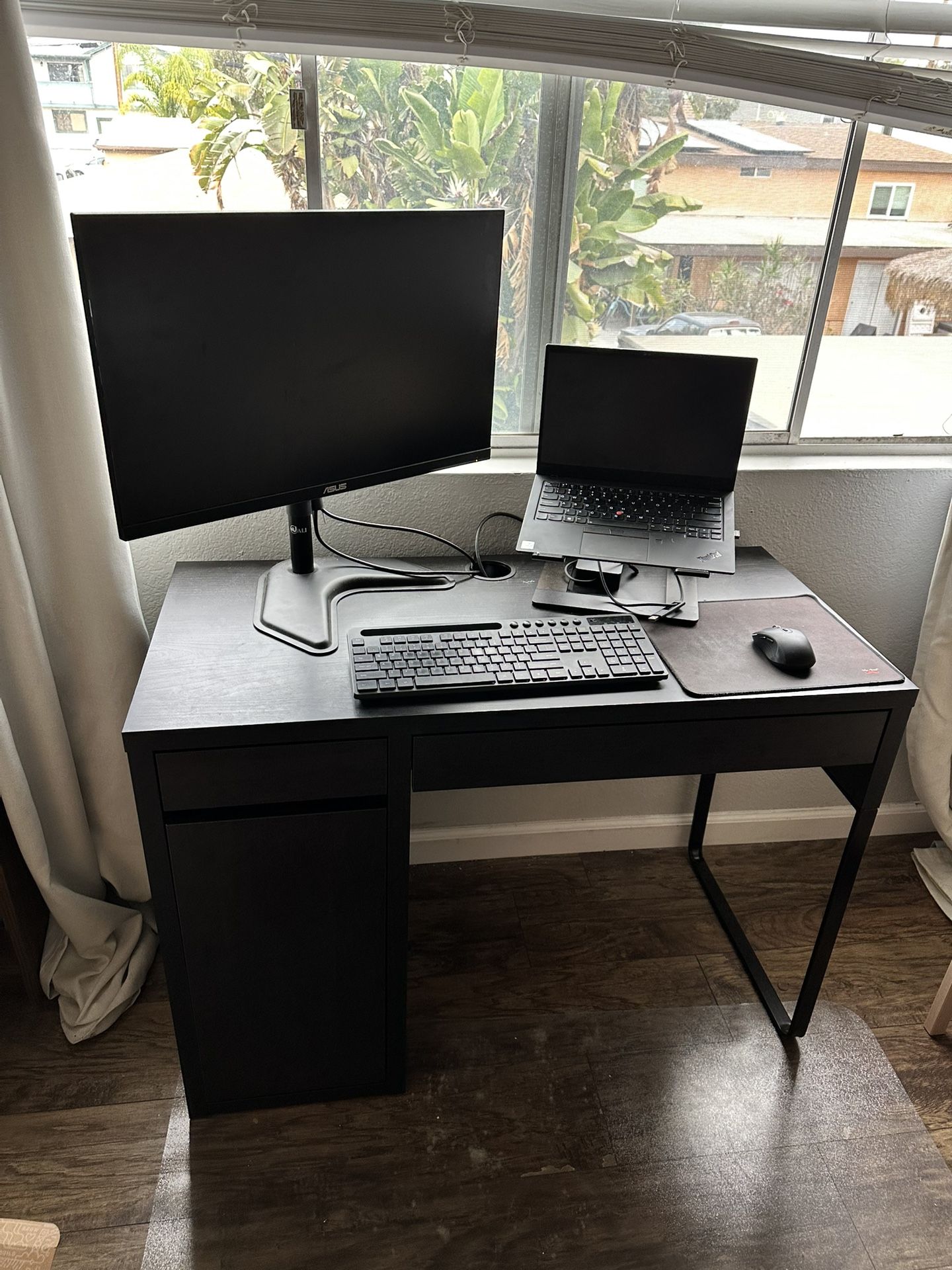 IKEA Micke Desk