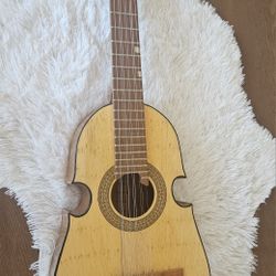 Cuatro Artesanal Puertorriqueño Hecho A Mano Con Madera De Alta Calidad Y Fina Por Artesano Famoso DE Juncos, PR