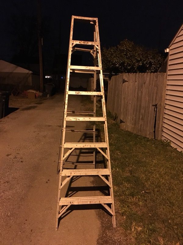 8ft/6ft Ladder