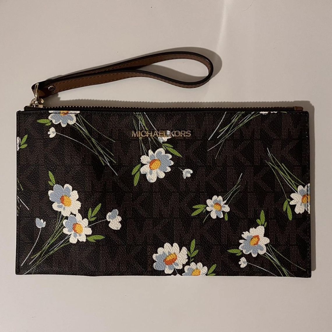 Michael Kors Wristlet
