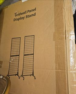 Gridwall display.