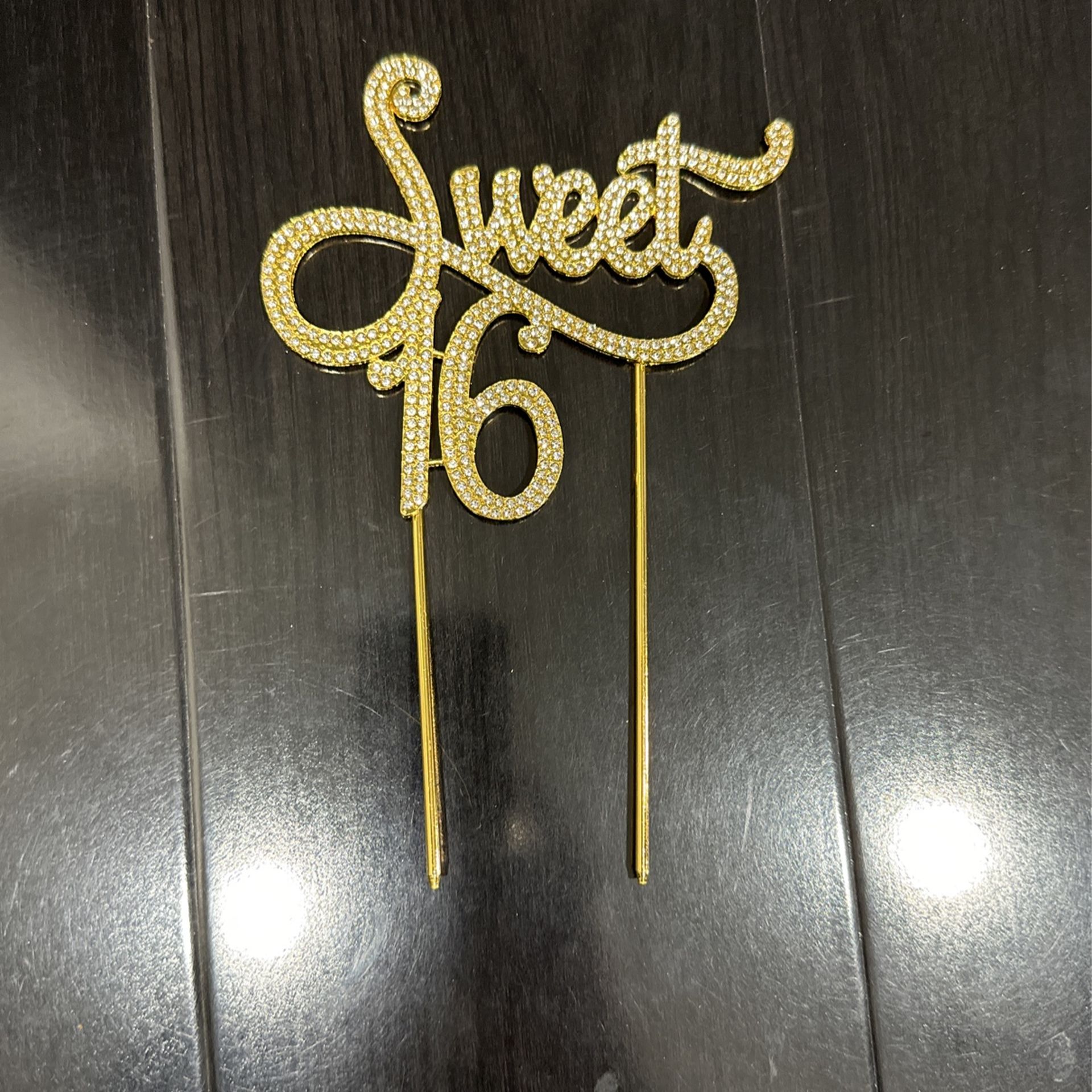 Sweet 16 cake Topper