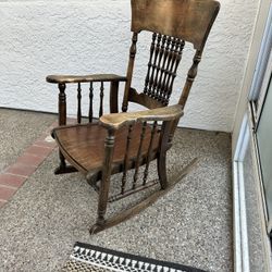 Rocking Chair 