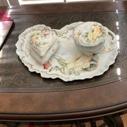 Ser Of Fine Porcelain / Jewelery  Tray 