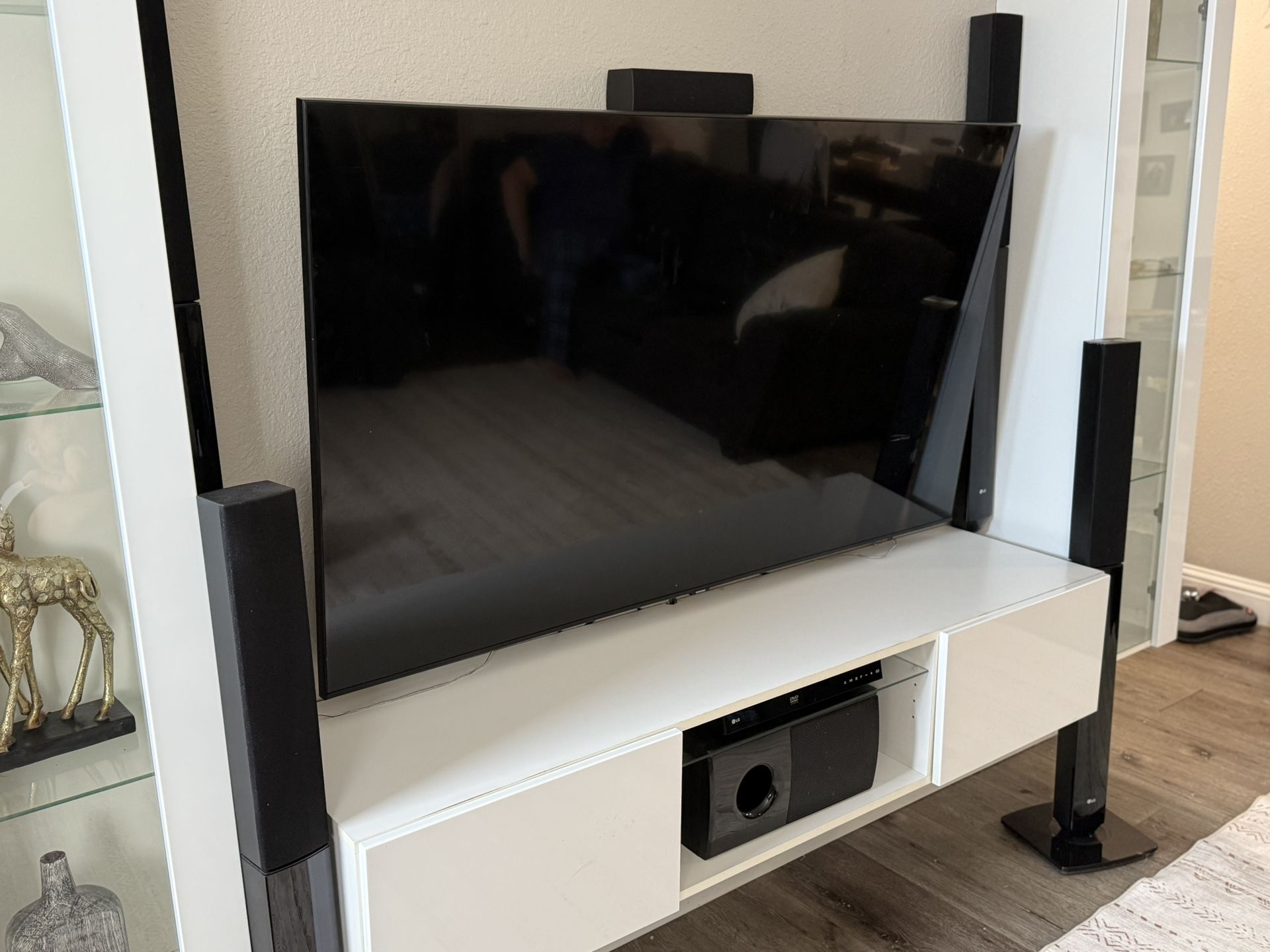 LG Stereo System