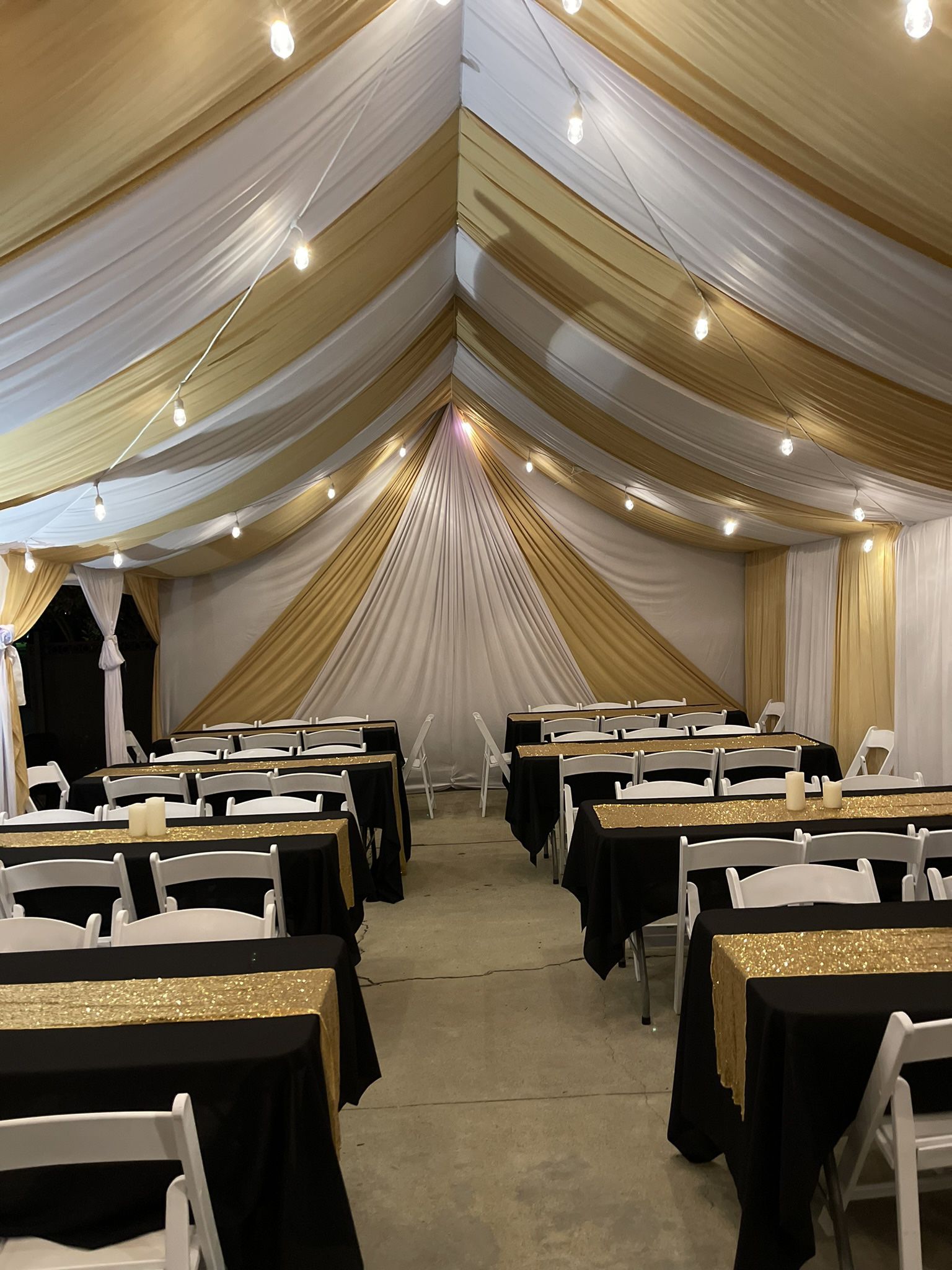 20x30 Tent & Drape With Chandeliers