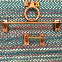 Bathroom Accessory Set