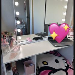 Large Hollywood Vanity Mirror and Desk. 