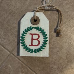 Wooden Holiday Decor 