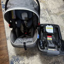 Graco snugride Snuglock 30 Car Seat