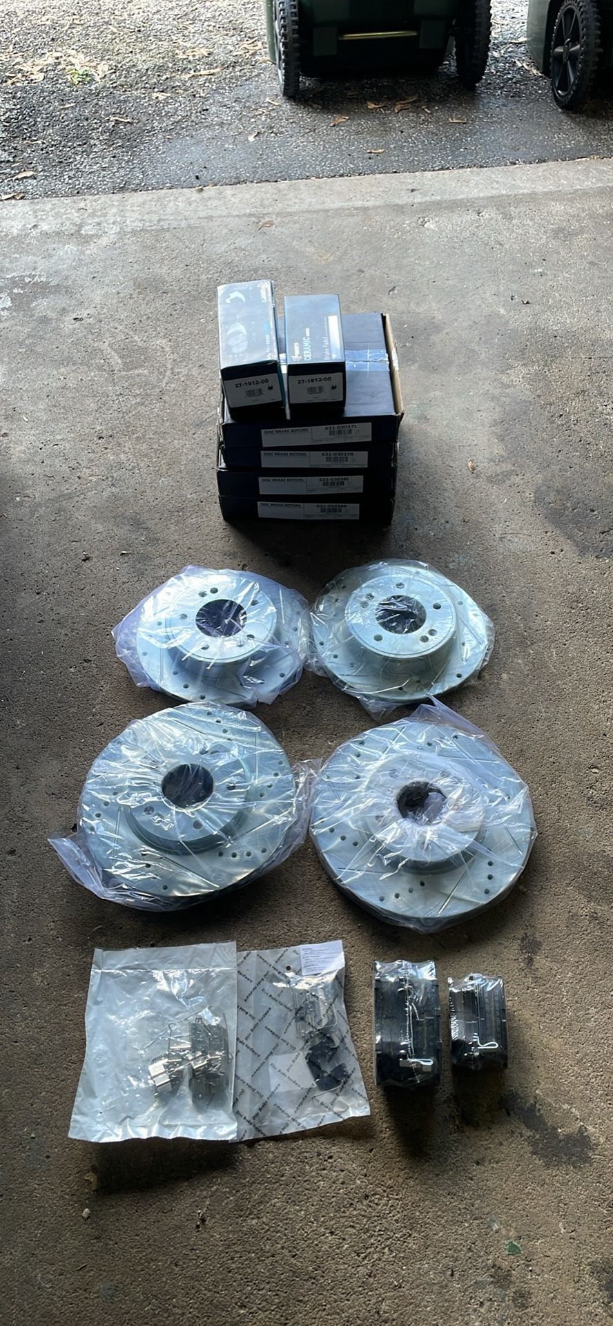 Front/ Rear Rotors Brake Pads Set Hyundai Elantra