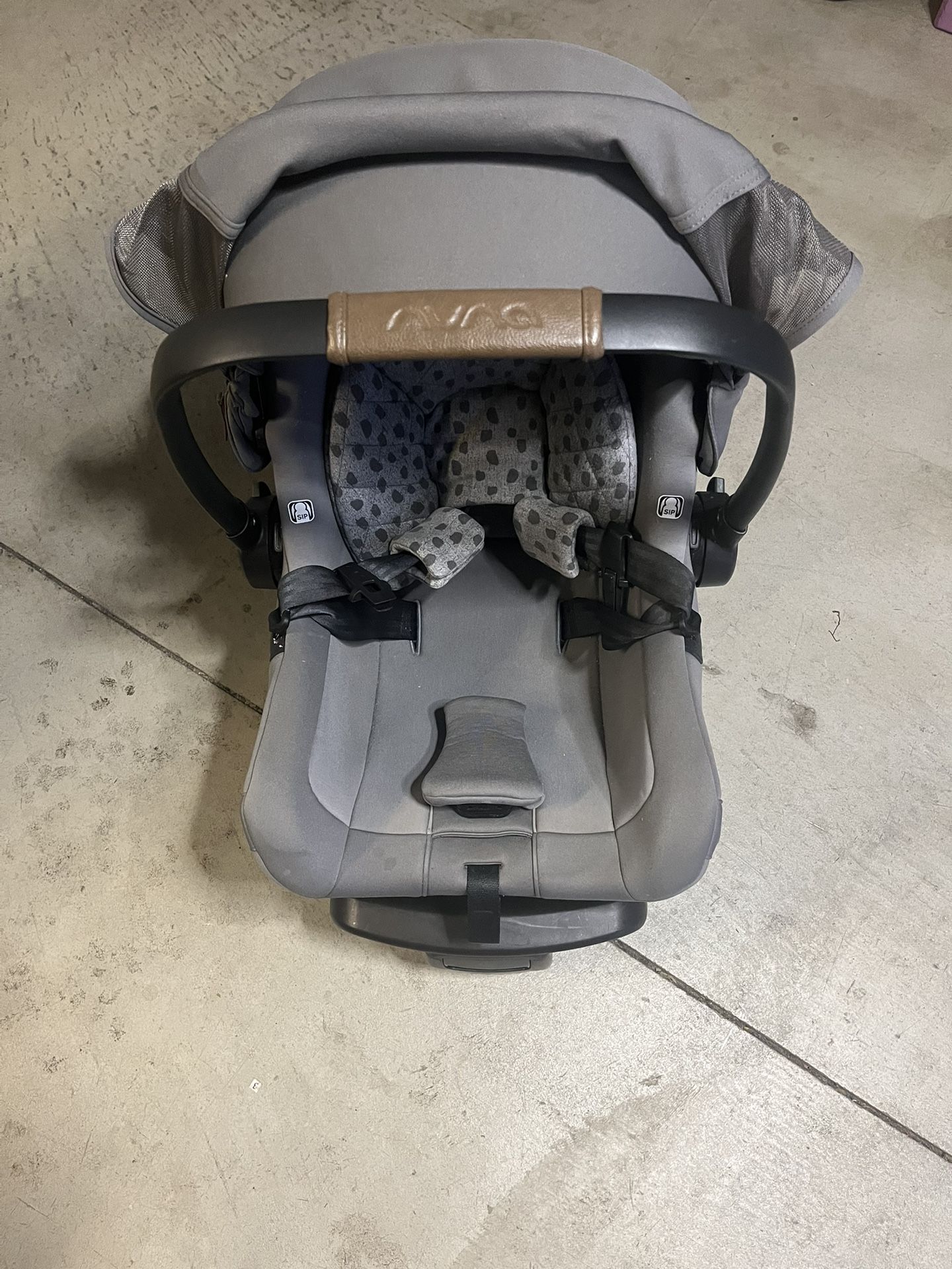 Nuna Pipa Lite Car Seat