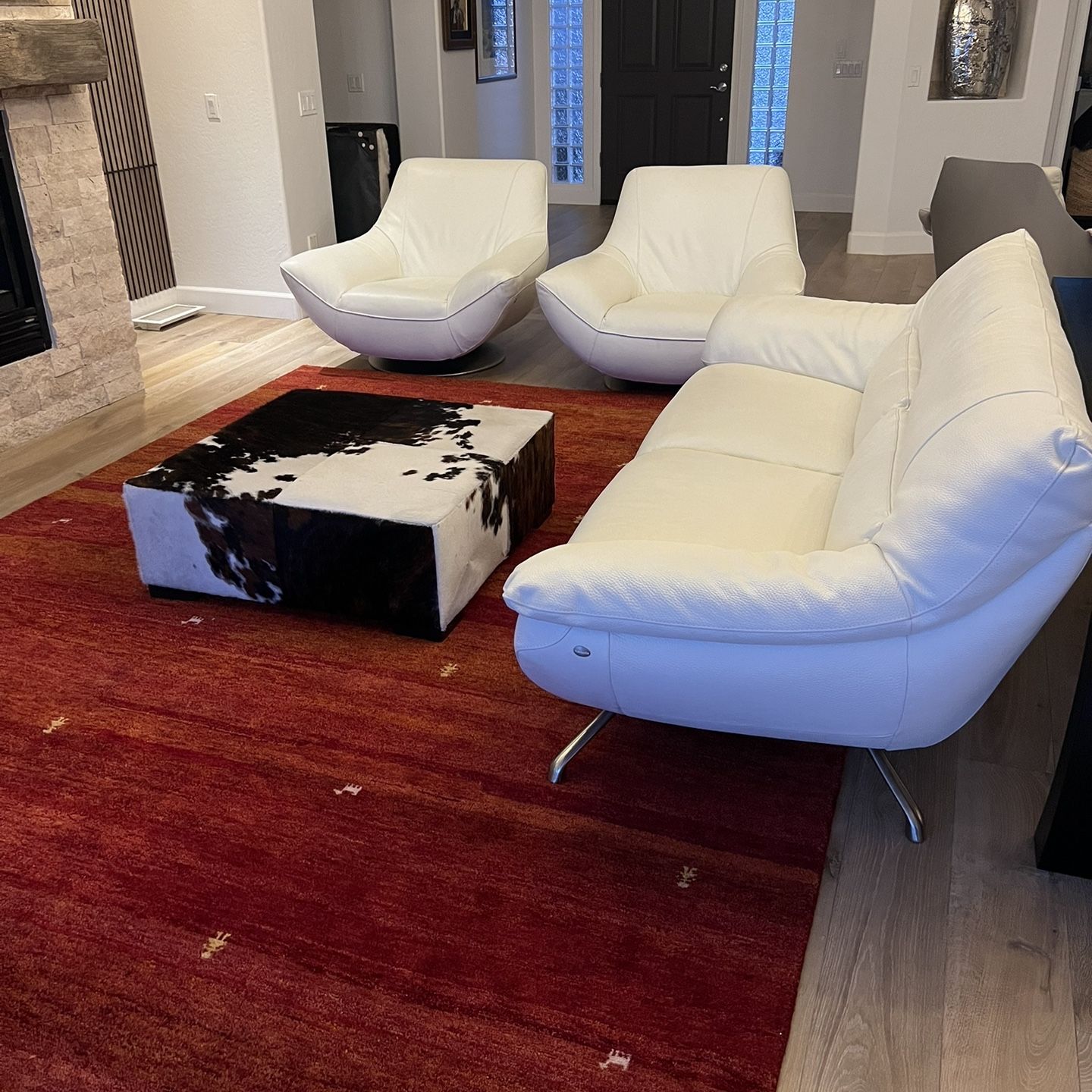 Copenhagen Italian Leather Sofa & Two Matching Swivel Chairs