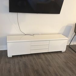 Tv stand