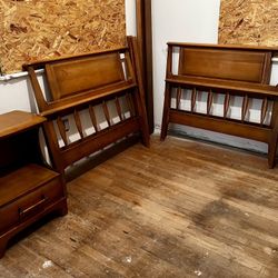 Vintage Twin Beds and Nightstand - Unique Furniture Makers