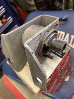 Chrysler Transmission Mount