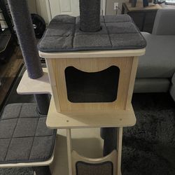Cat tree