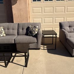 Beautiful Gray Living Room Set — Like New