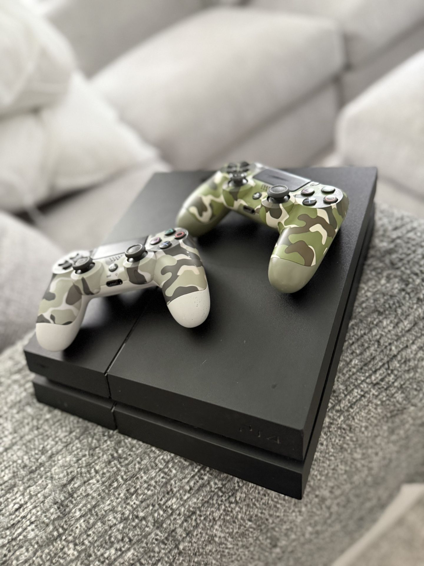 Play Station 4 Slim