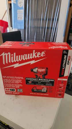 M18 18V Lithium-Ion Brushless Cordless 1/4 in. Impact Driver Kit with Two 2.0 Ah Batteries and Charger