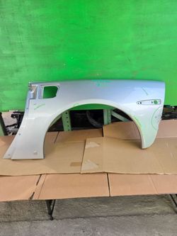 QUARTER  PANEL  CORVETTE  LEFT SIDE  2005 2006 2007 2008 2009 2010 2011 2012 OEM