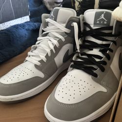Jordan 1 Mid Size 12 Men