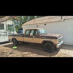 1978 F350 Ford Ranger XLT Supercab Camper Special 