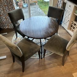 Table And Chairs 