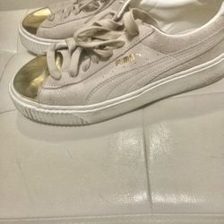 Women’s Puma Sneakers
