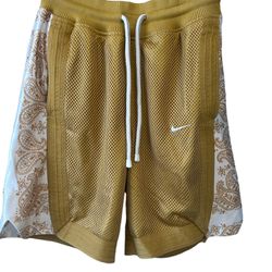 Nike Dri-Fit Premium Pasley Basketball Shorts Gold White Men’s Size S 8" NWT