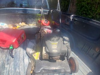 Lawn mower Briggs and Stratton
