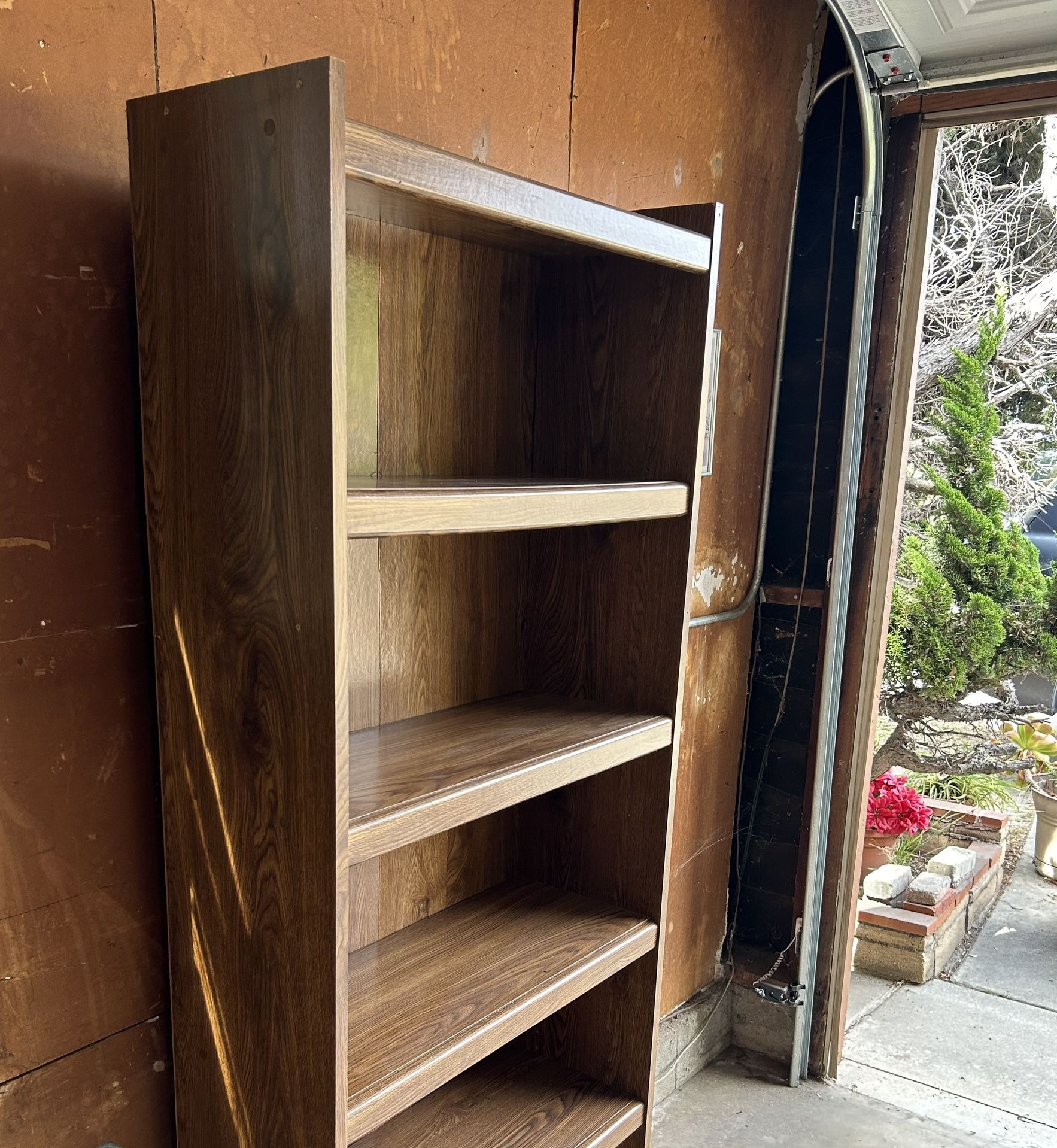 6’ Shelf - Removable Shelves!