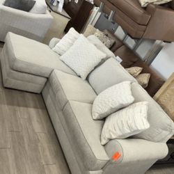 Reversible Sectional 