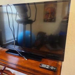 Like new Sanyo LED TV