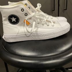 Chuck Taylor Alt Star Canvas BRAND NEW