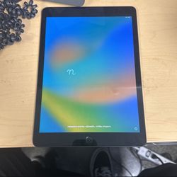 iPad 9th Gen (64gb)