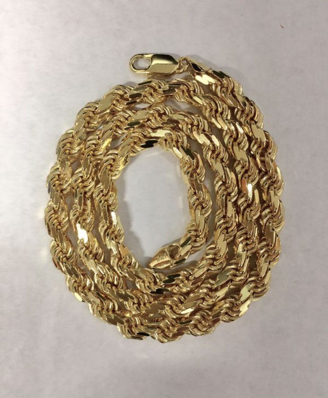 Louis Vuitton Chain Link Necklace for Sale in Santa Ana, CA - OfferUp