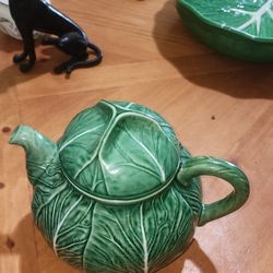 Cabbage Tea Pot Portugal 
