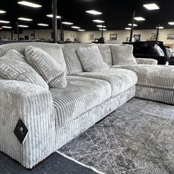 New Ashley Furniture Lindyn Sectional 3 Pcs. Delivery & Set Up Available 