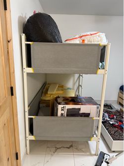 Twin Over Twin Bunk Bed – Excellent Condition – Lightly Used