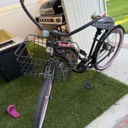  Schwinn Beach Pedal Bike