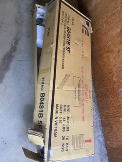 Brand new queen sized foot board silver