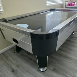 7-foot air hockey table 