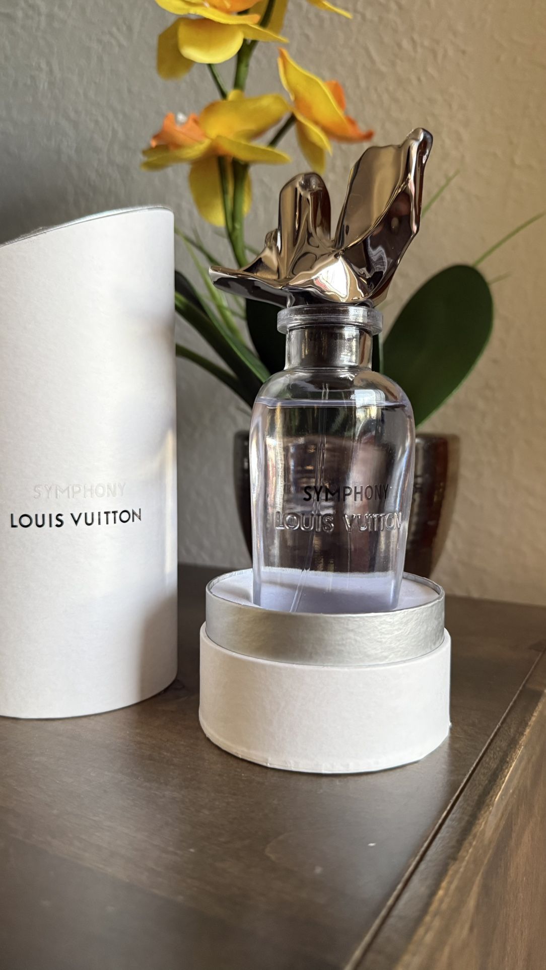 (LIKE NEW) LV Symphony Extrait de Parfum 100ml / 3.4 fl.oz - Read Description