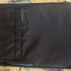 Like New Briggs And Riley Expandable Spinner Suitcase